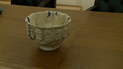 Заиграла по новому. Бесценная фаянсовая чаша  XII века вернулась в стены КФУ после реставрации